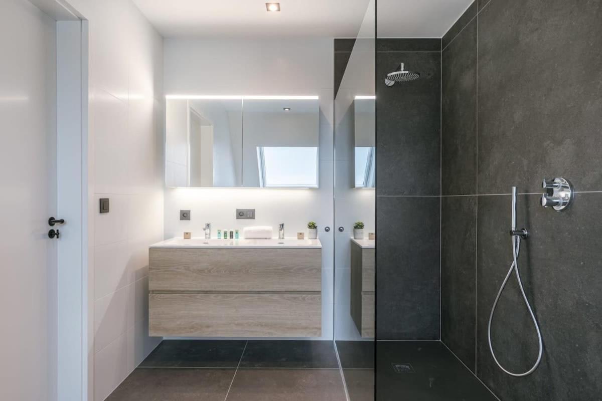 Huswell - Luxurious Apartment With Parking Beernem Extérieur photo