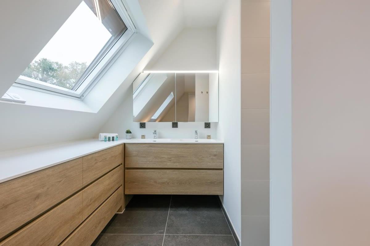 Huswell - Luxurious Apartment With Parking Beernem Extérieur photo