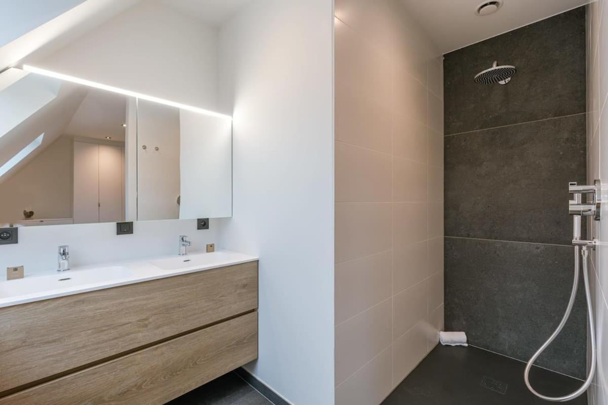 Huswell - Luxurious Apartment With Parking Beernem Extérieur photo