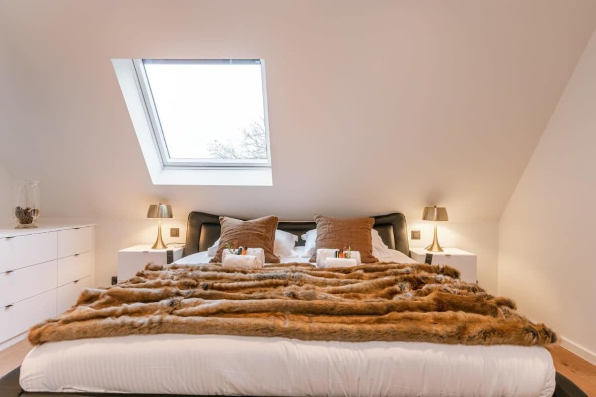 Huswell - Luxurious Apartment With Parking Beernem Extérieur photo